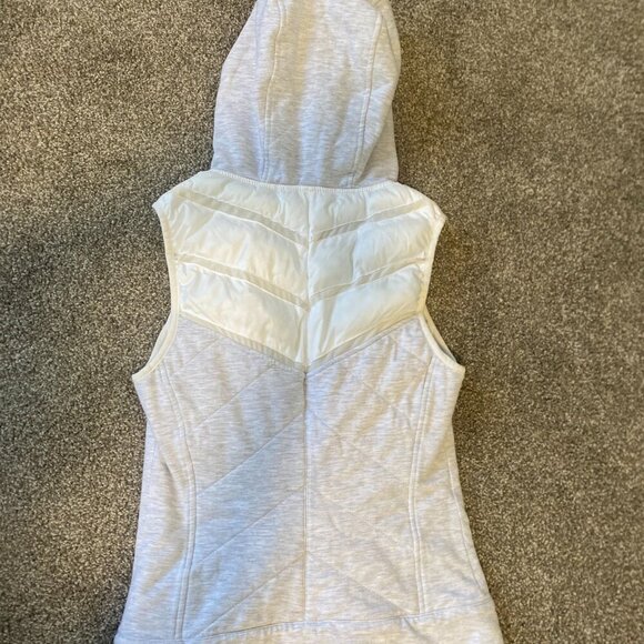 NWOT Blanc Noir White Quilted Hoodie Lightweight Jacket Vest‎ Women's Size Small - Picture 8 of 8